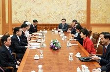 '장더장' 중국 전국인민대표회의 상무위원장 접견